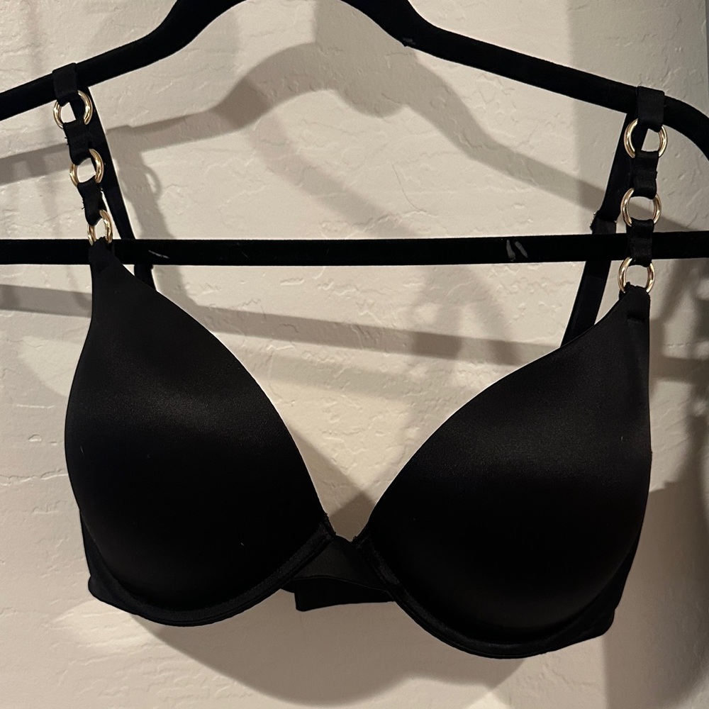 Very Sexy Victoria’s Secret Push-Up Bra with gold hardware